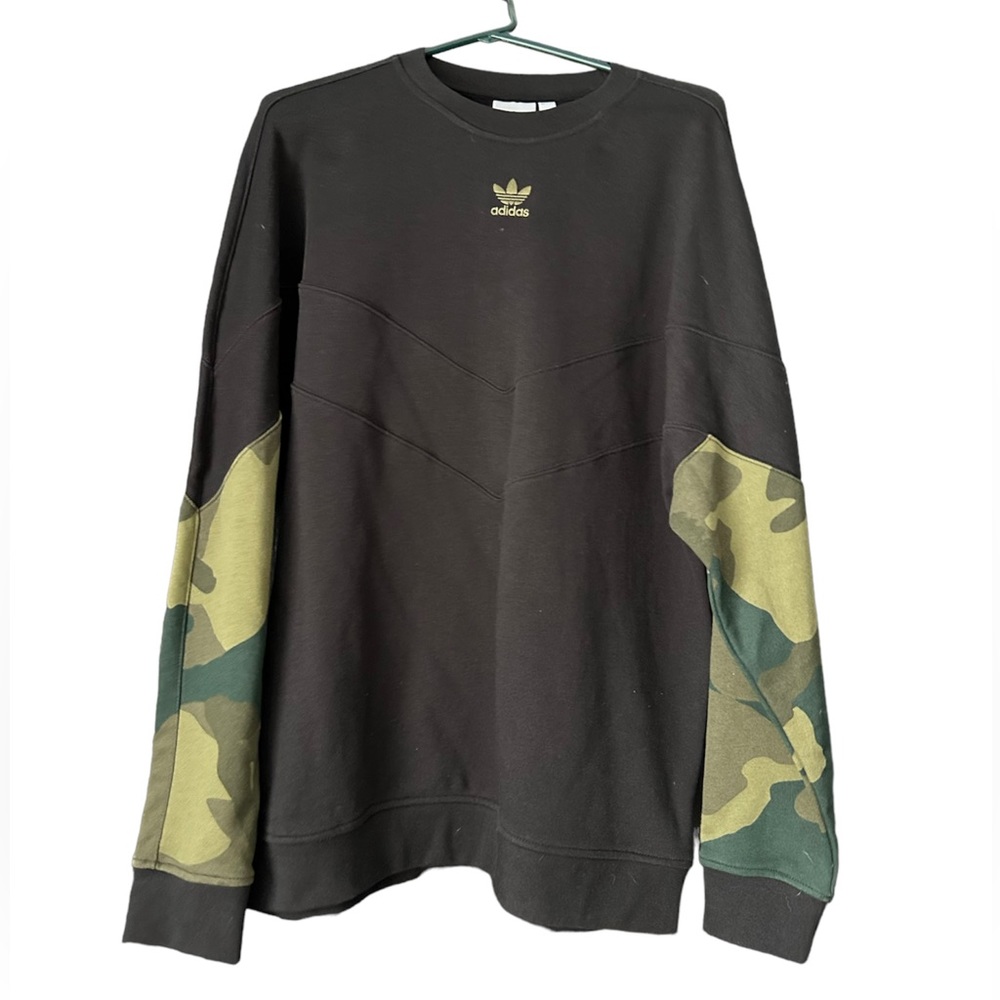 ADIDAS CAMO CREW SWEAT
BLACK & CAMO